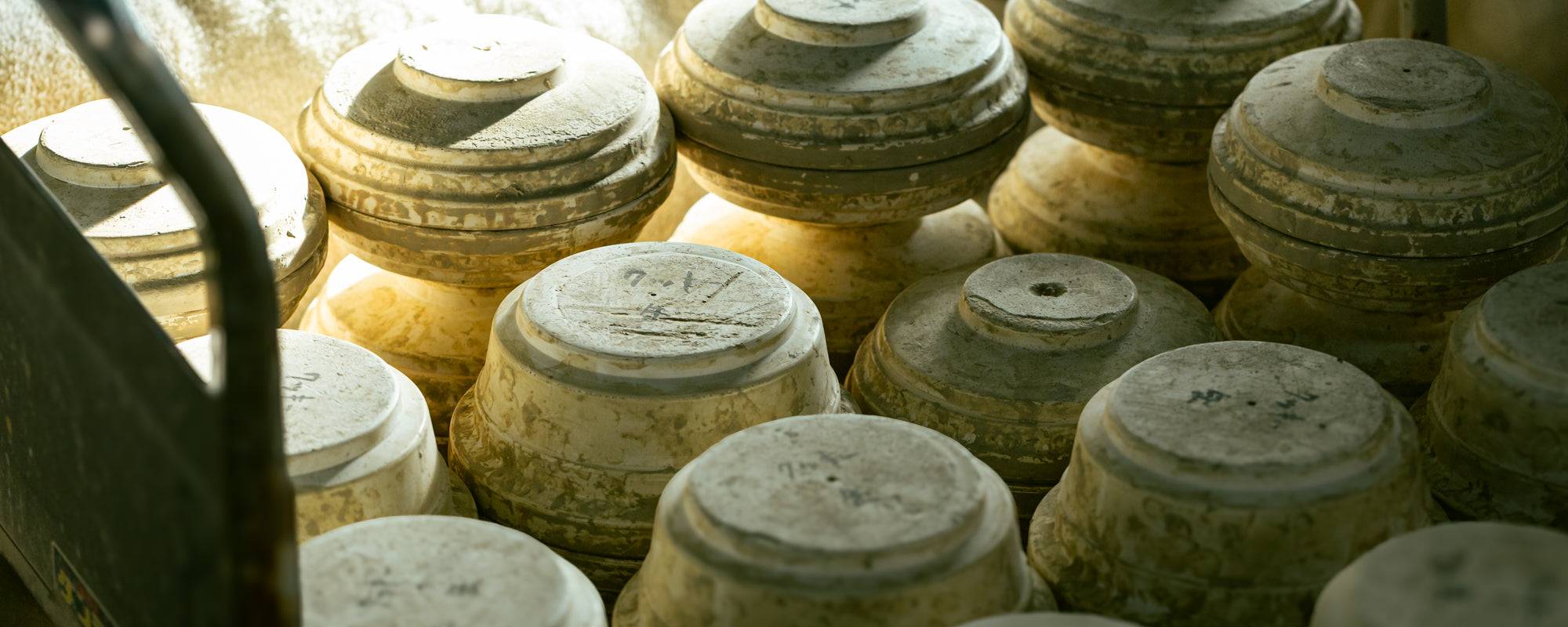 About Meizan Kiln – Shigaraki pottery studio in Japan