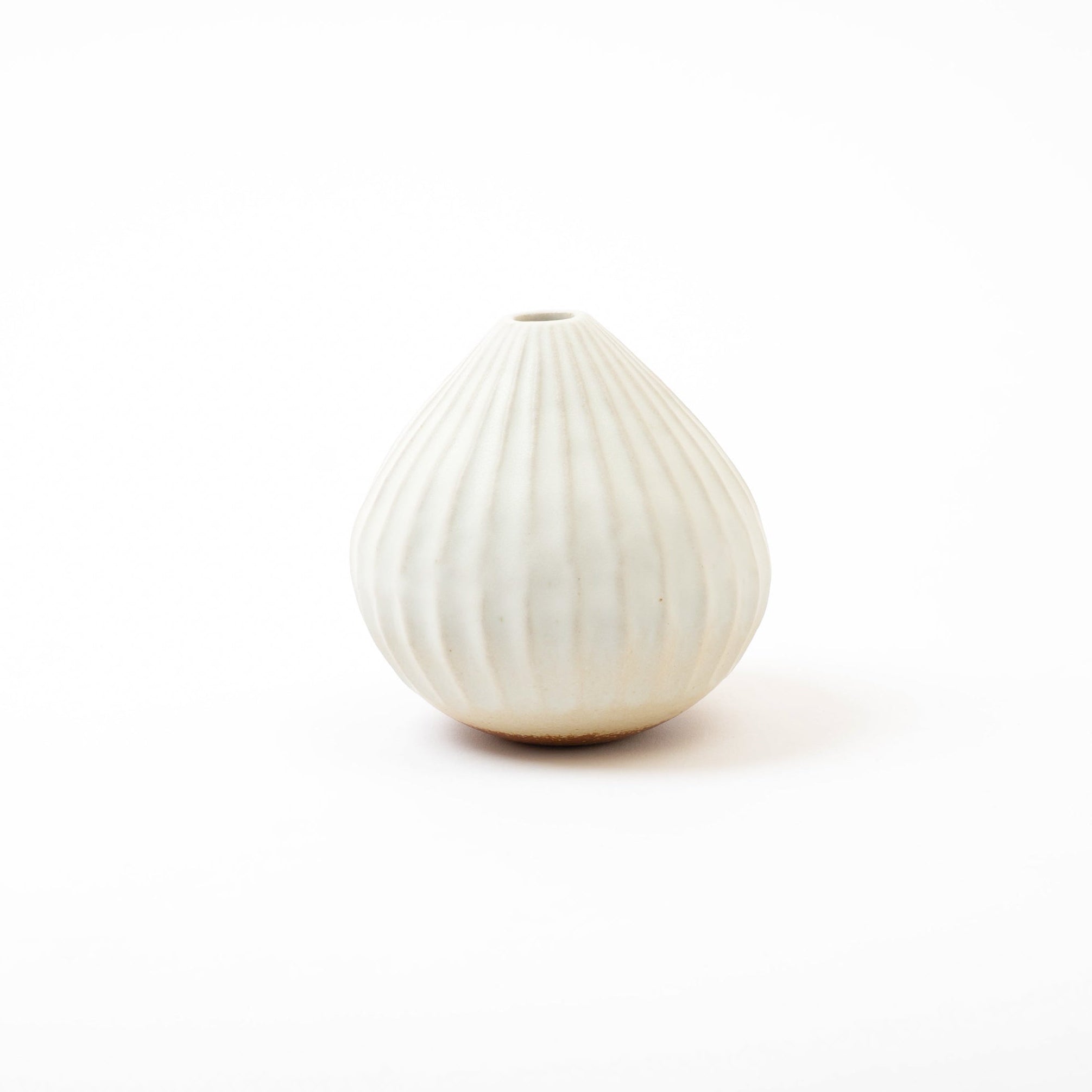 Handcrafted Shigaraki Tumble-Resistant Flower Vase inWhite, , – codomono, made in Japan